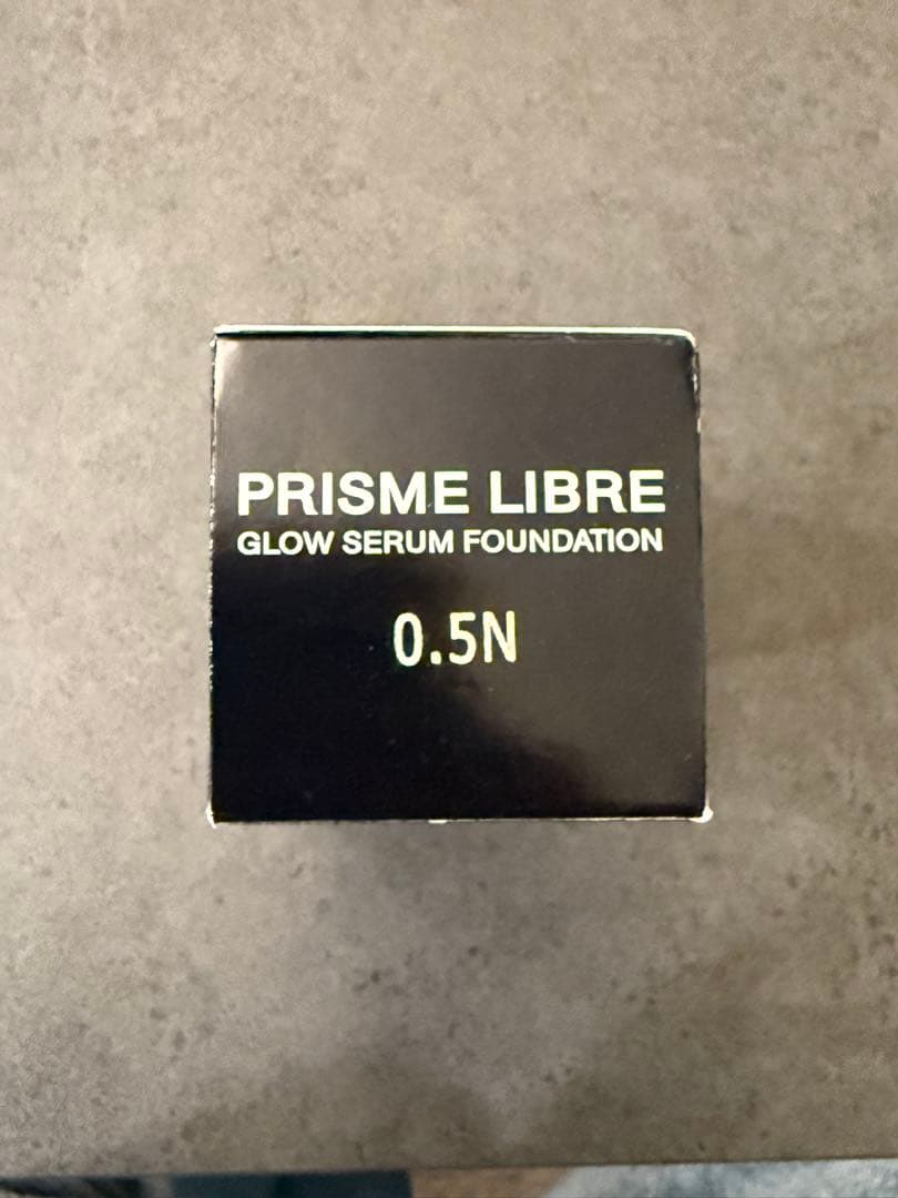 【未使用】GIVENCHY リキッドファンデーション 0.5N