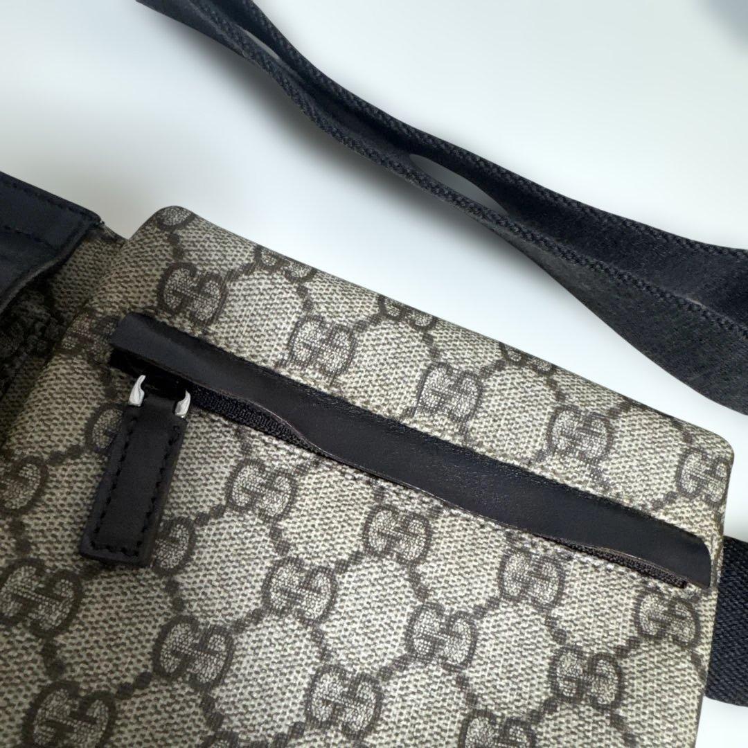 レアGucci GGパターン ボディバッグ