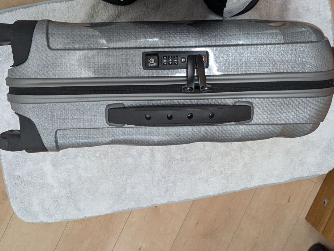 Samsonite スピナー55 36L シルバー キャリーケース