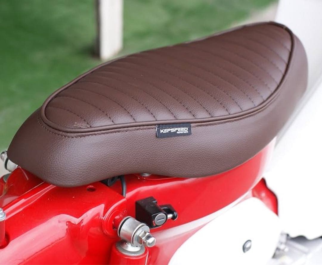 KEPSPEED製 スーパーカブ用 カスタムシート タックロール(ブラウン)