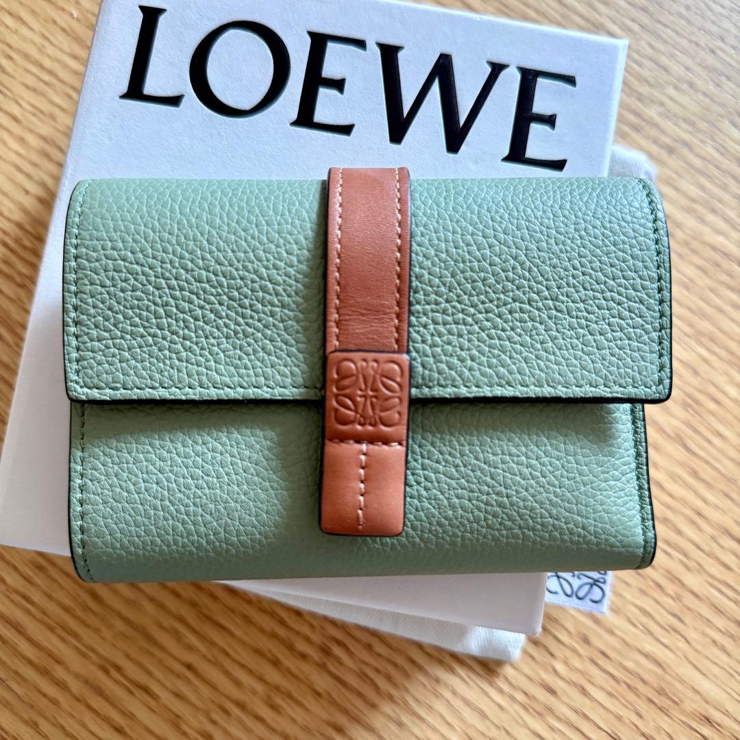 LOEWE ロエベ　バーティカルウォレット　スモール