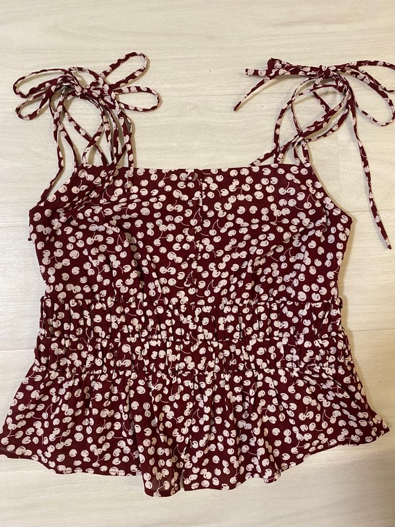 herlipto Cherry Pattern Strap Top Sサイズ