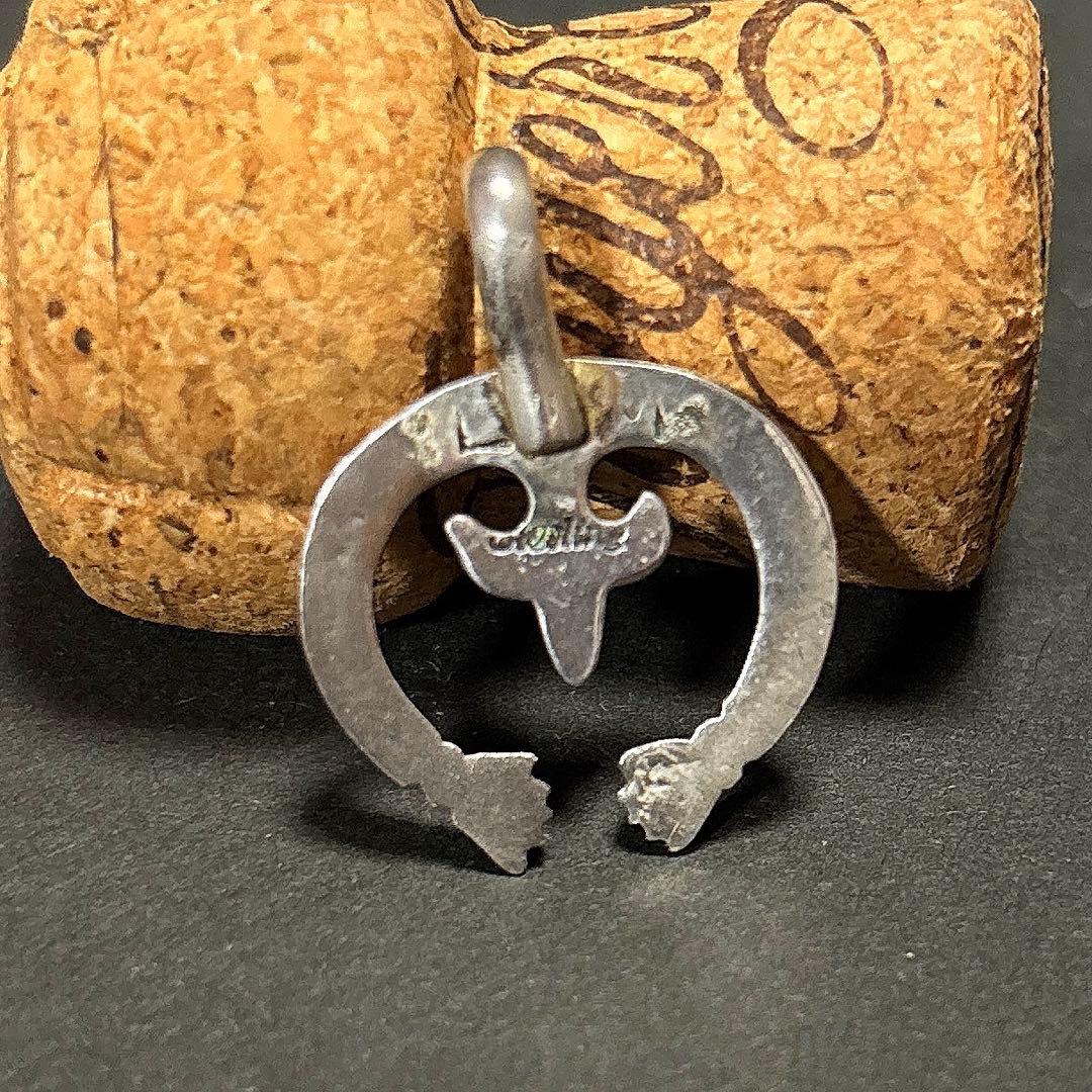 ナバホ　インディアンジュエリー　ナジャ　ペンダントトップ　シルバー　navajo