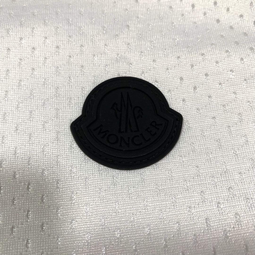 新品同様　モンクレール　タンクトップ　メッシュ　L ホワイト国内正規品　5S98