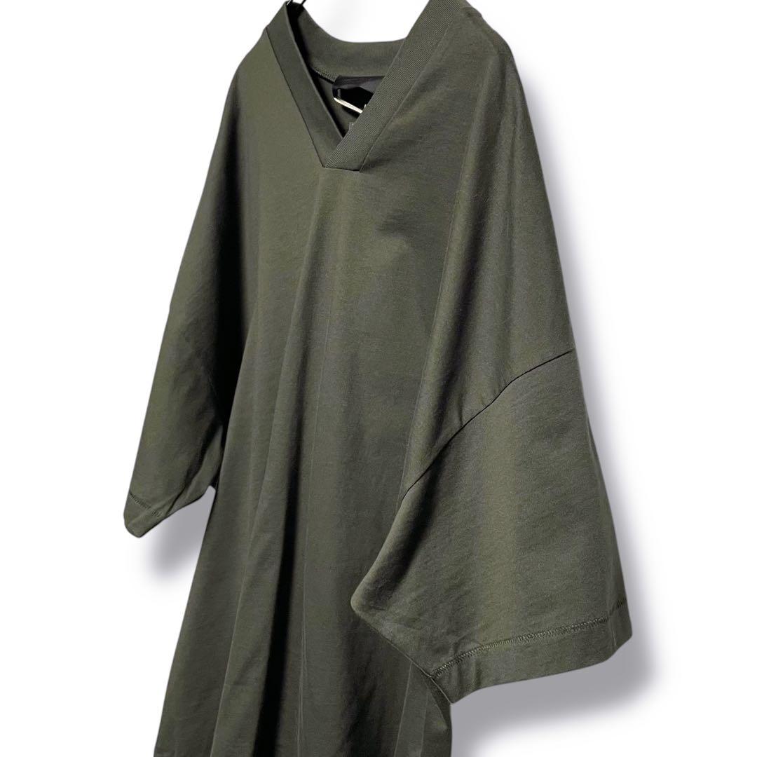 タグ付　FOG ESSENTIALS 黒　カーキ　Tシャツ　Vネック　半袖　ゴム