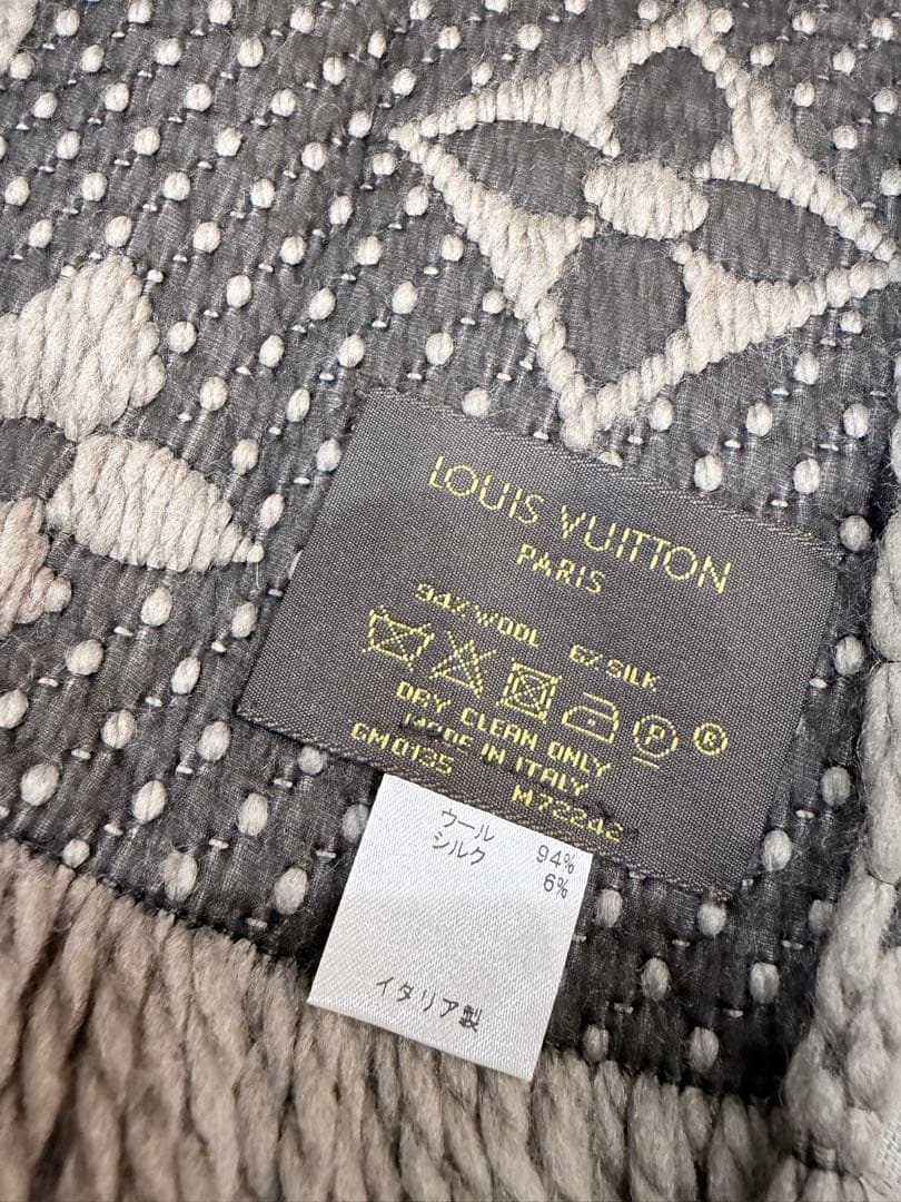 LOUIS VUITTON マフラー グレージュ