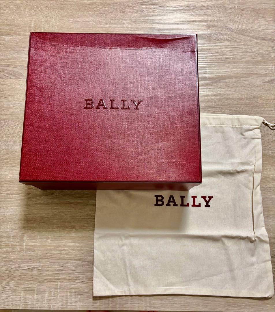 BALLY ショートブーツ 37.5 24.5 レザー レディース アイボリー