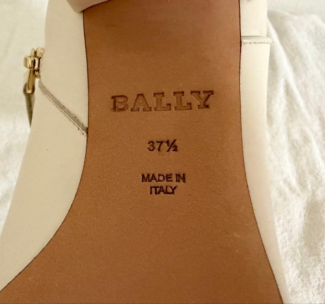 BALLY ショートブーツ 37.5 24.5 レザー レディース アイボリー