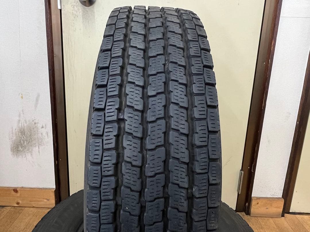 2019年製 ヨコハマ 中古冬タイヤ 195/80R15 LT 4本セット