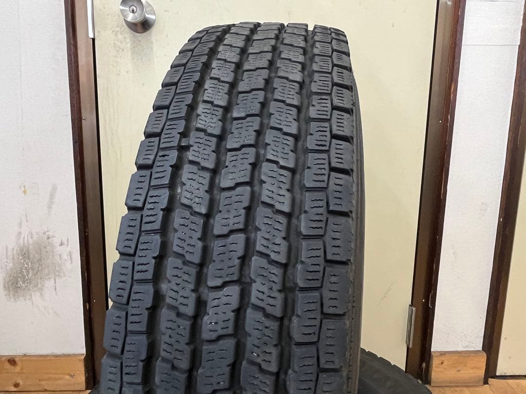 2019年製 ヨコハマ 中古冬タイヤ 195/80R15 LT 4本セット