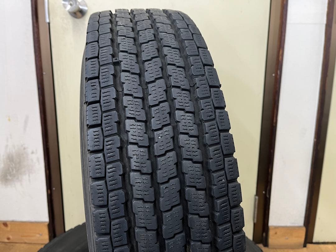2019年製 ヨコハマ 中古冬タイヤ 195/80R15 LT 4本セット
