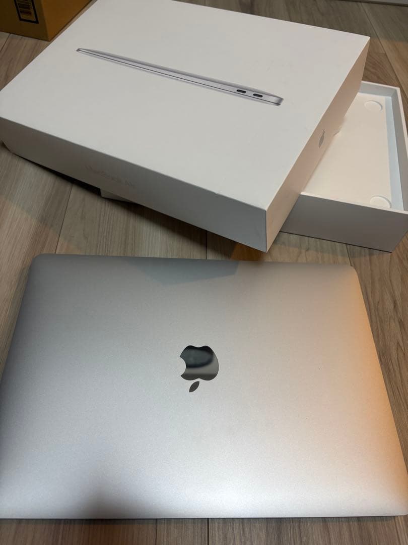 Apple MacBook Air M1 シルバー13インチ