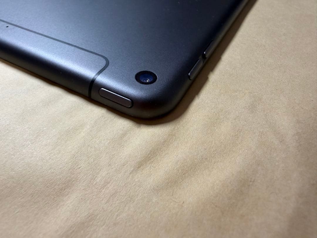 バッテリー新品iPad mini5 64GB wifi+cellular