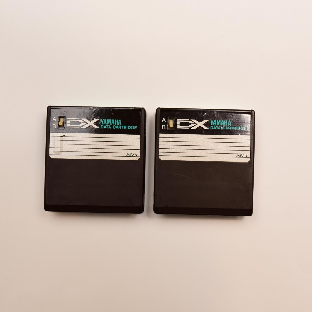 Yamaha DX7 専用ケース カートリッジ付き
