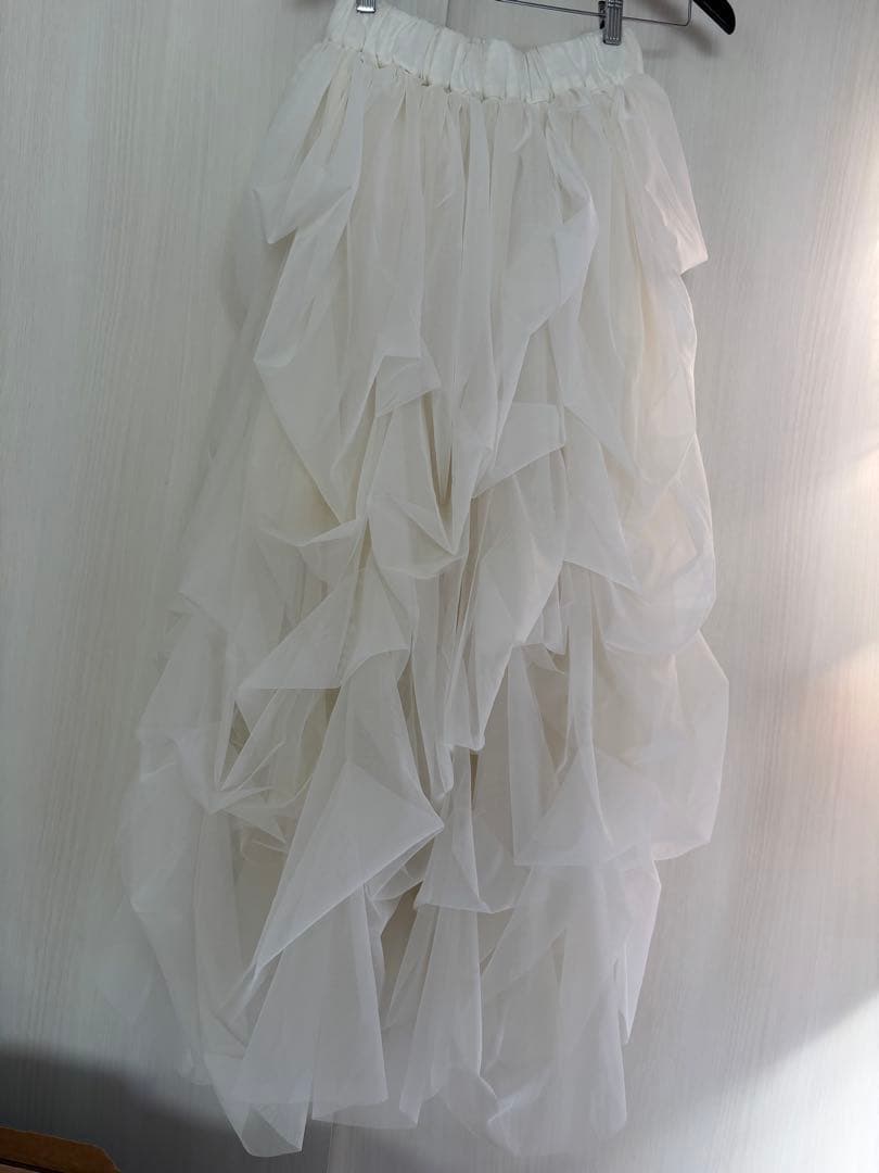 the toe Iris Tulle Skirt Hikaru着用　バレンタイン