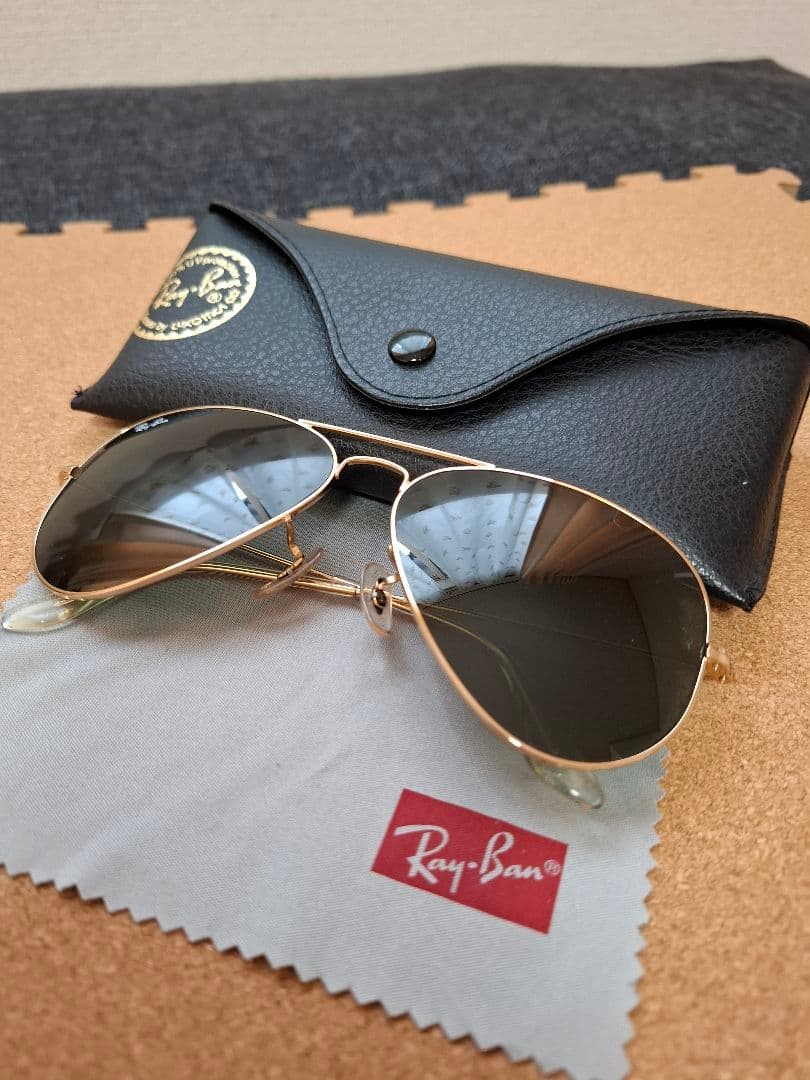 美品【Ray-Ban】アビエイター サングラス RB3025 ゴールドフレーム
