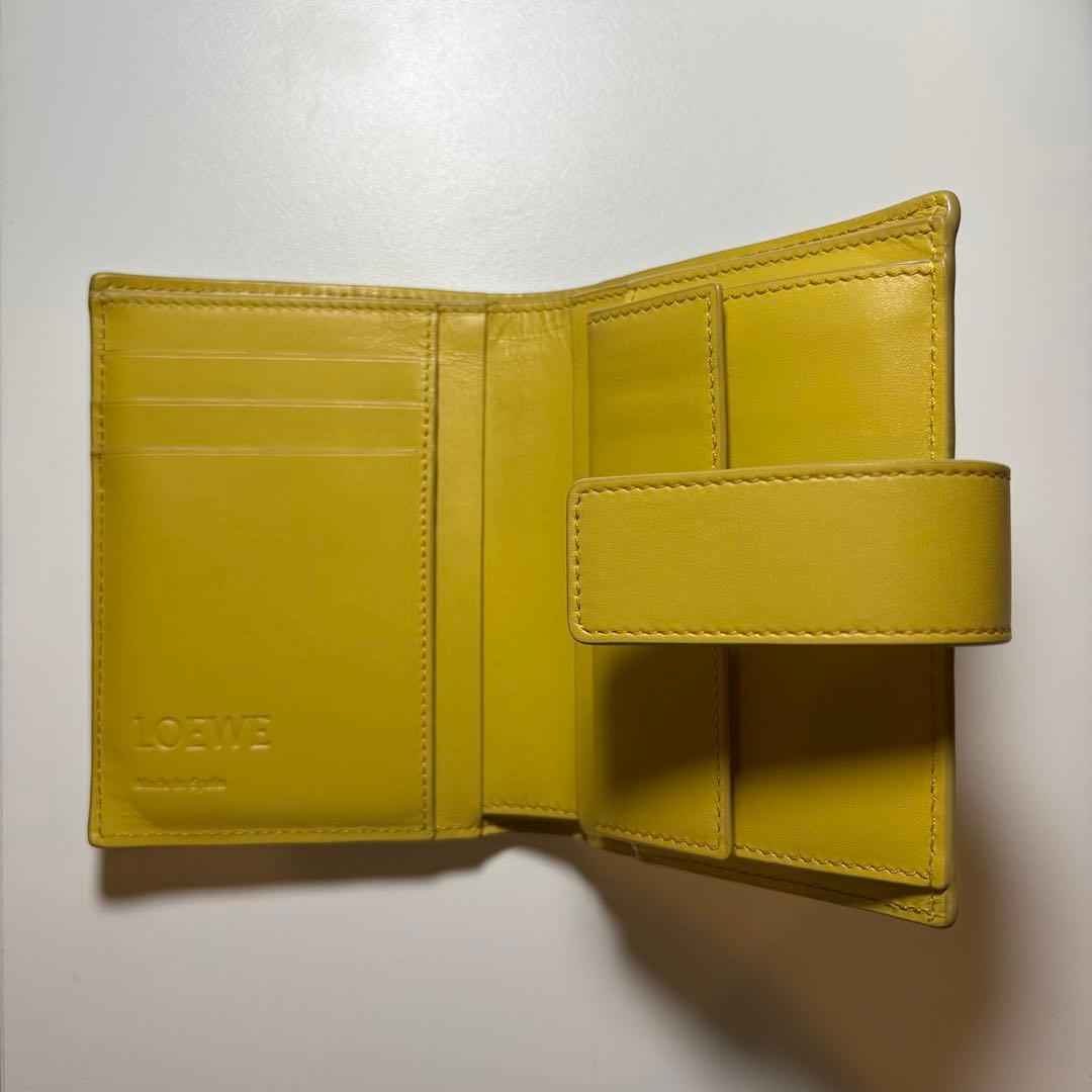 LOEWE インフレーテッド アナグラム ウォレット　ペールイエロー