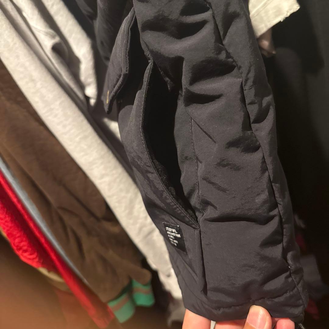 Stussy ダウンベスト 黒