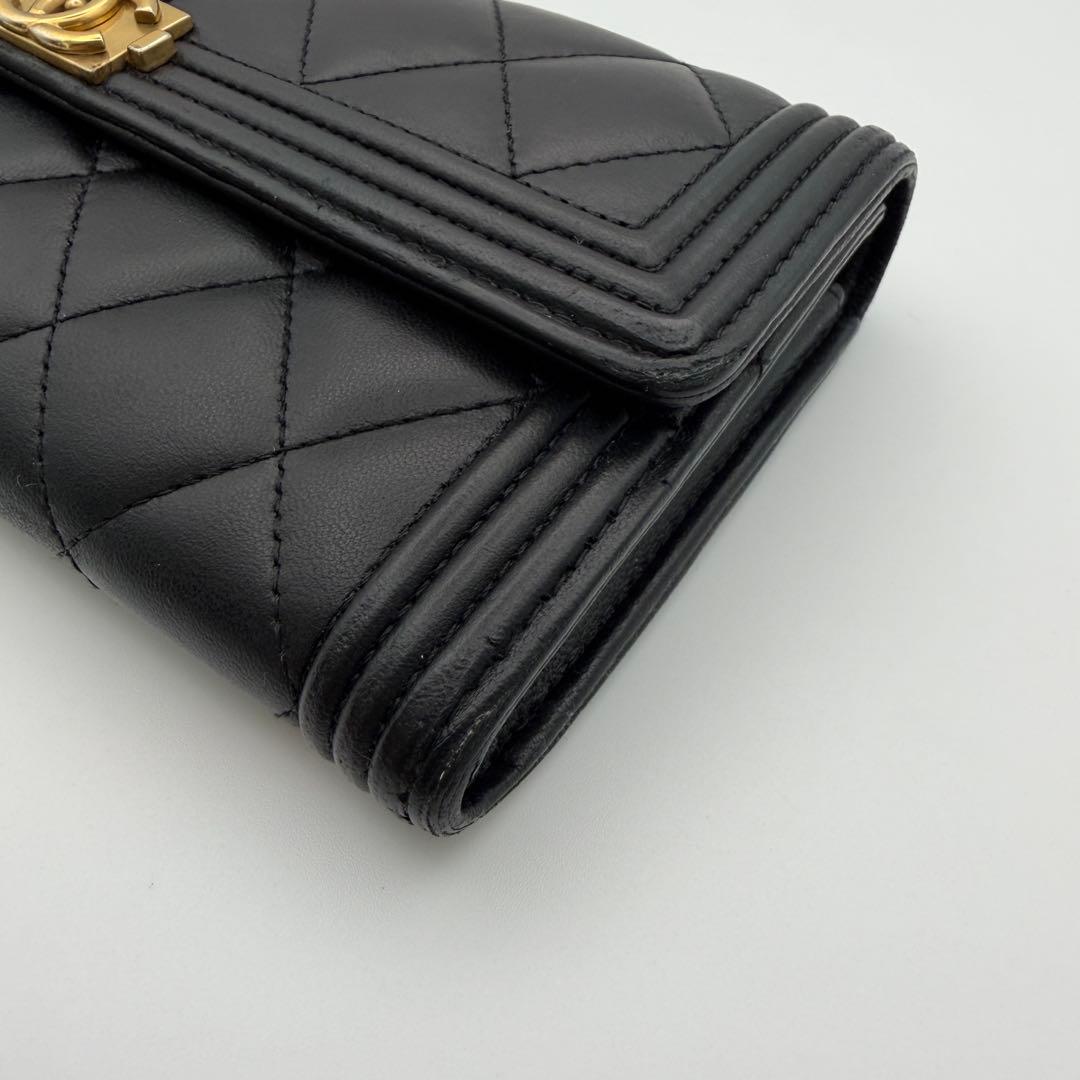 CHANEL シャネル 長財布￼ ボーイシャネル マトラッセ ゴールド金具 美品