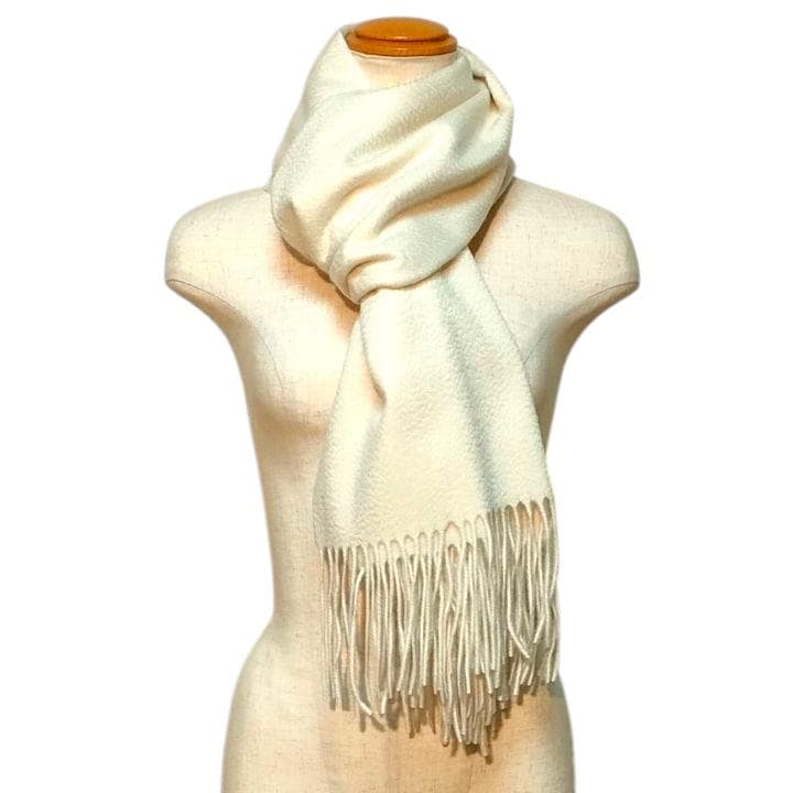 残り僅か大幅値下60㎝×190大判無染色 100% カシミヤストールWHT 新品