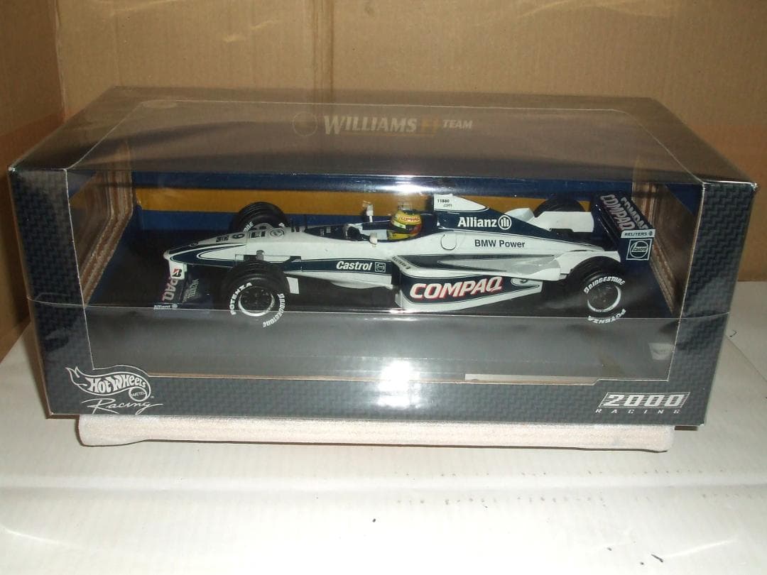 ウィリアムズ　　（ＦＷ２２）　２０００　R・シューマッハ　＃９　１／１８