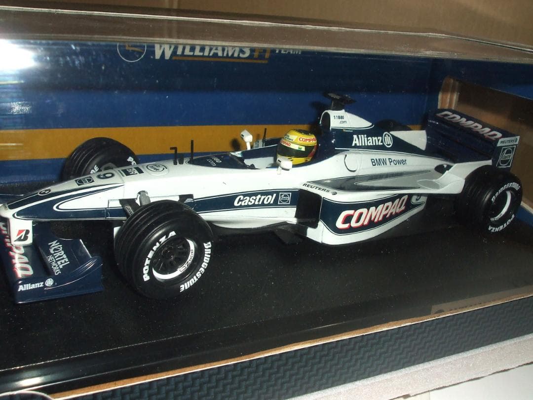 ウィリアムズ　　（ＦＷ２２）　２０００　R・シューマッハ　＃９　１／１８