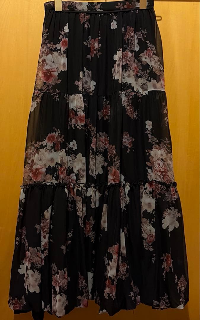 スカート herlipto Isaline Floral Tiered Skirt