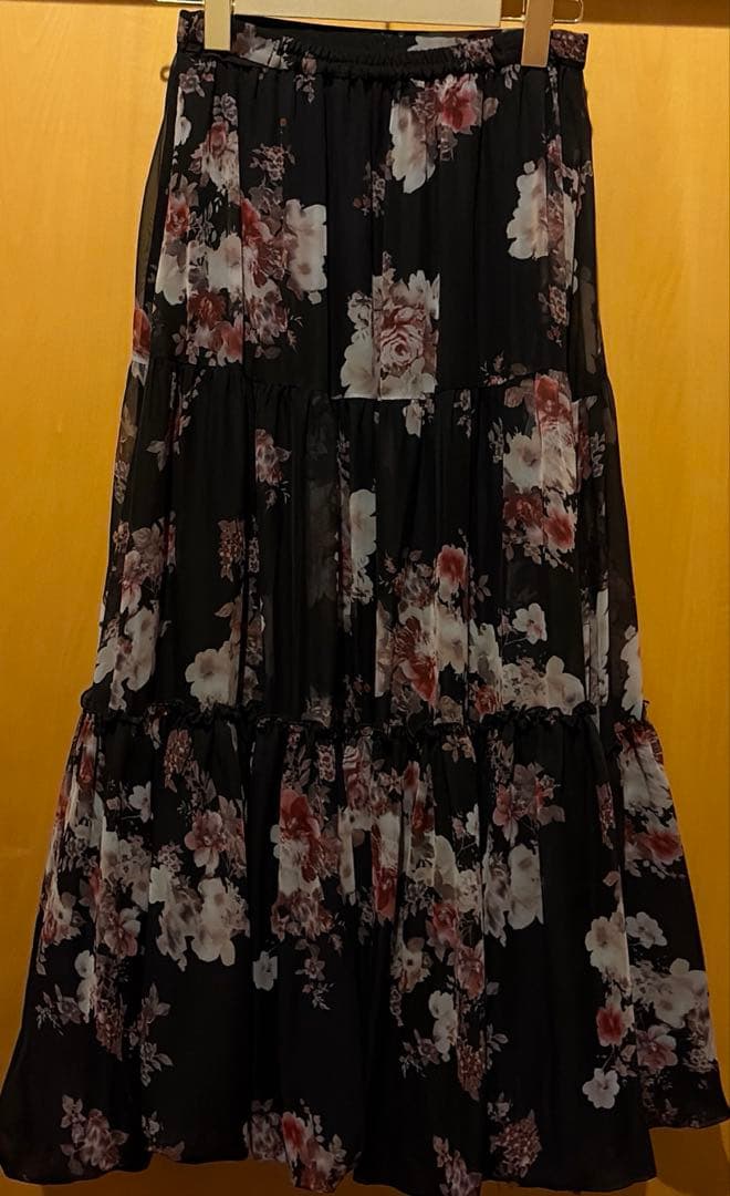 スカート herlipto Isaline Floral Tiered Skirt