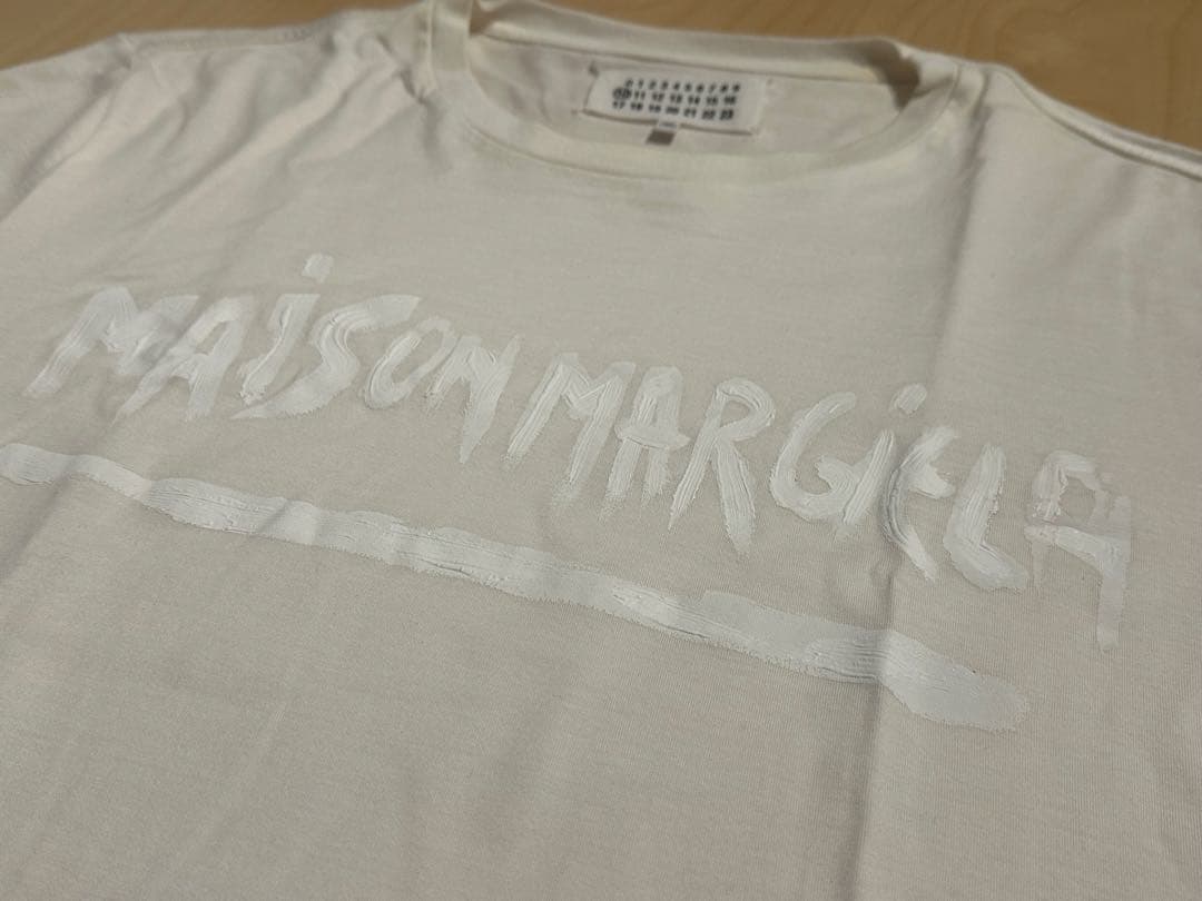 Maison Margiela ペンキロゴT