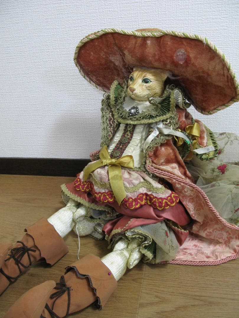 【ゴージャス ヴィクトリアン　キャット】 ボルドー　70㎝　人形　ネコ　ドイツ