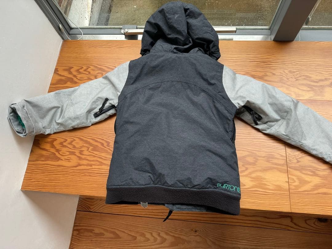 BURTON キッズ　スノボウェア