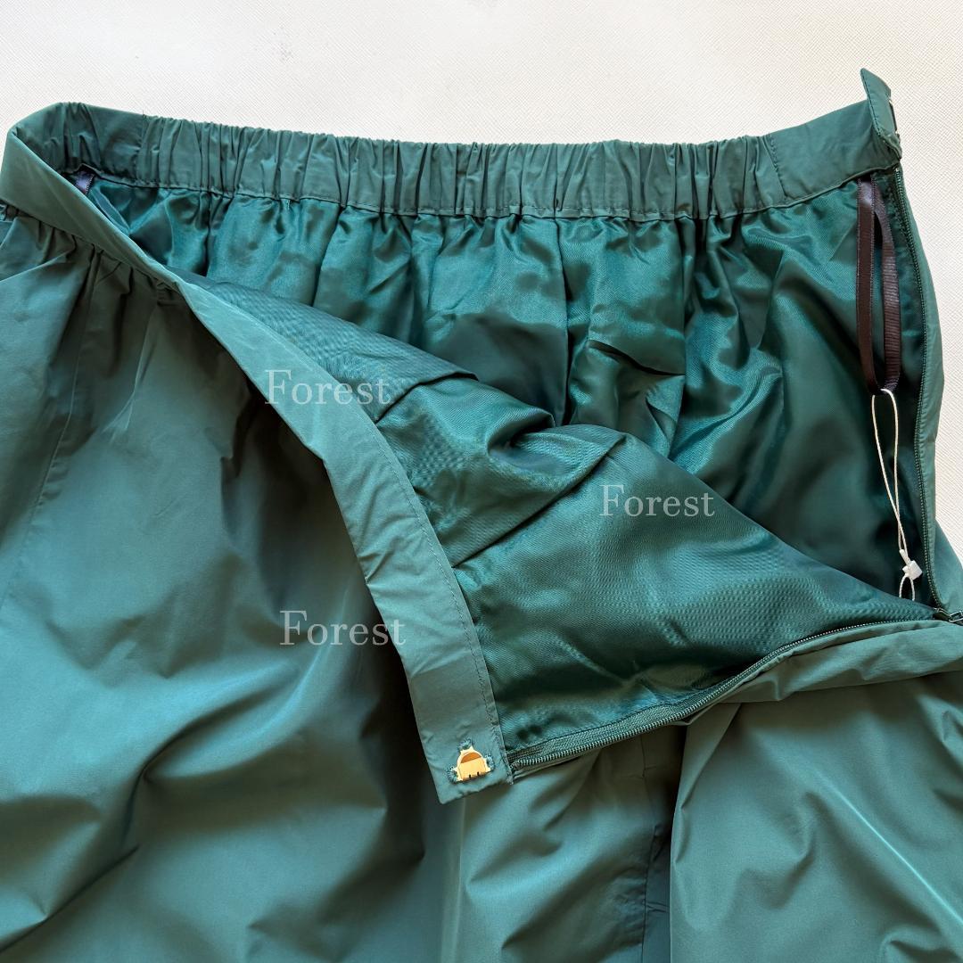 【新品】ルミエールタフタ フレアスカート　size40　23区
