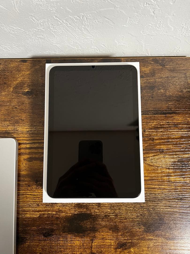 Apple iPad mini ７世代　シルバー 本体