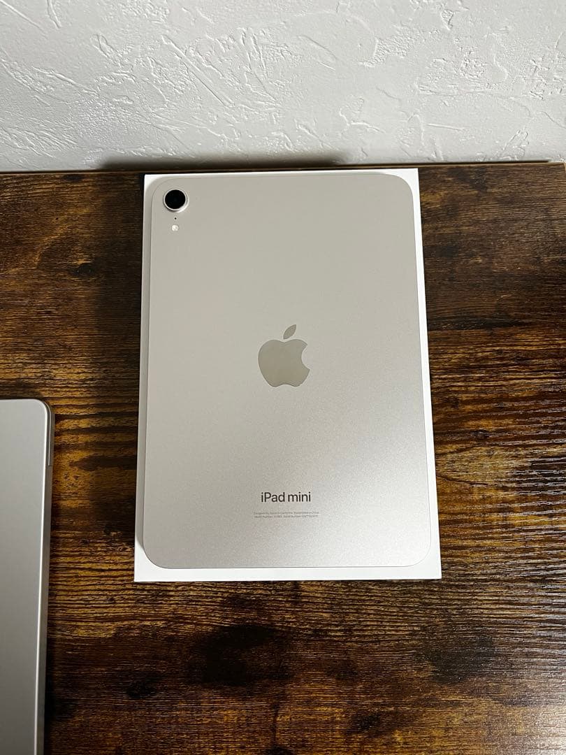 Apple iPad mini ７世代　シルバー 本体