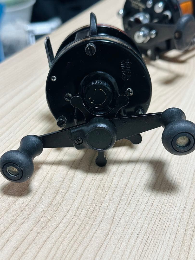 ベイトリール2点セット Abu 4600Ci + Shimano BM-4