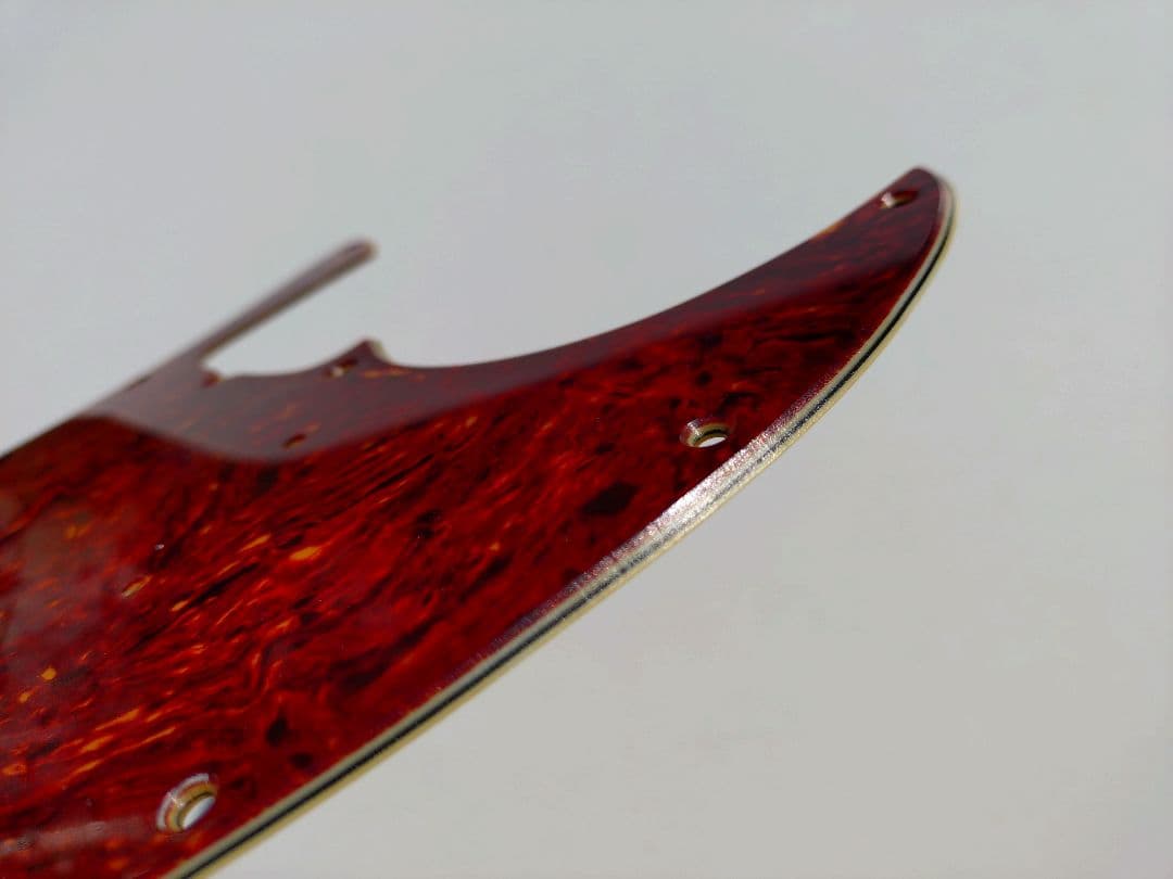 モントルー　62 JB 　リアルセルロイドピックガード　レリック