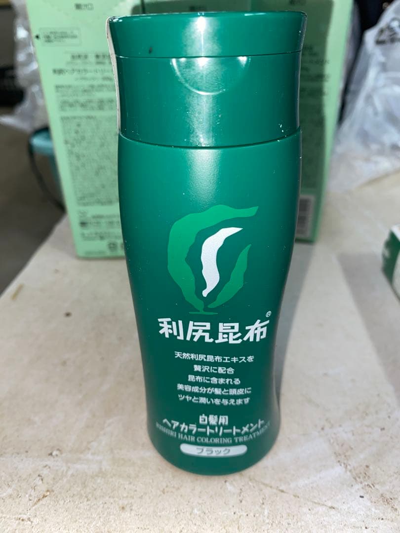 利尻昆布 ヘアカラートリートメント 白髪かくし