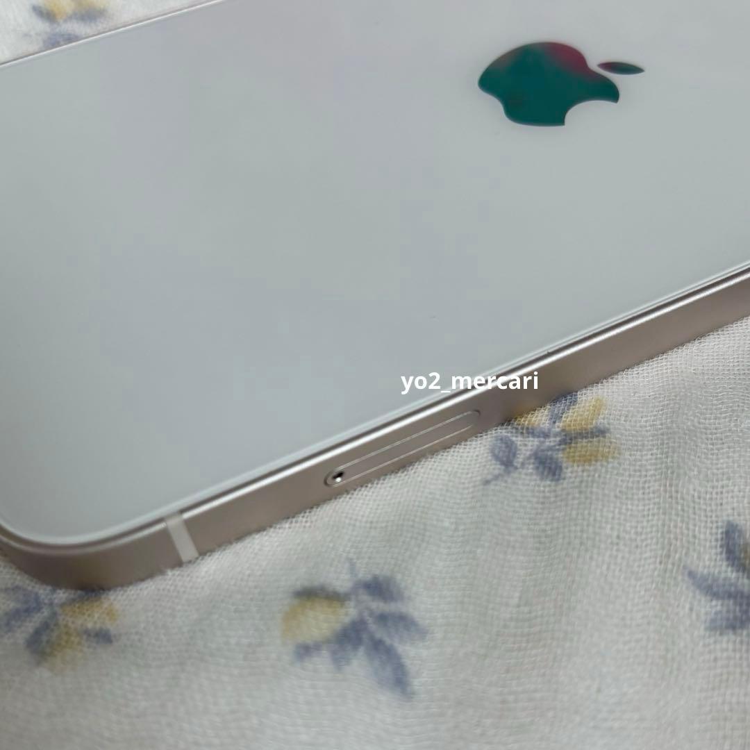 iPhone13　256GB　SIMフリー　ホワイト　スターライト　白