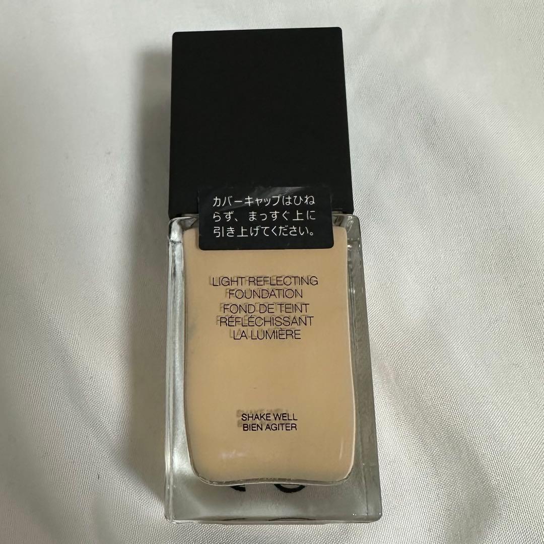 NARS ライトリフレクティングファンデーション 02174 DEAUVILLE