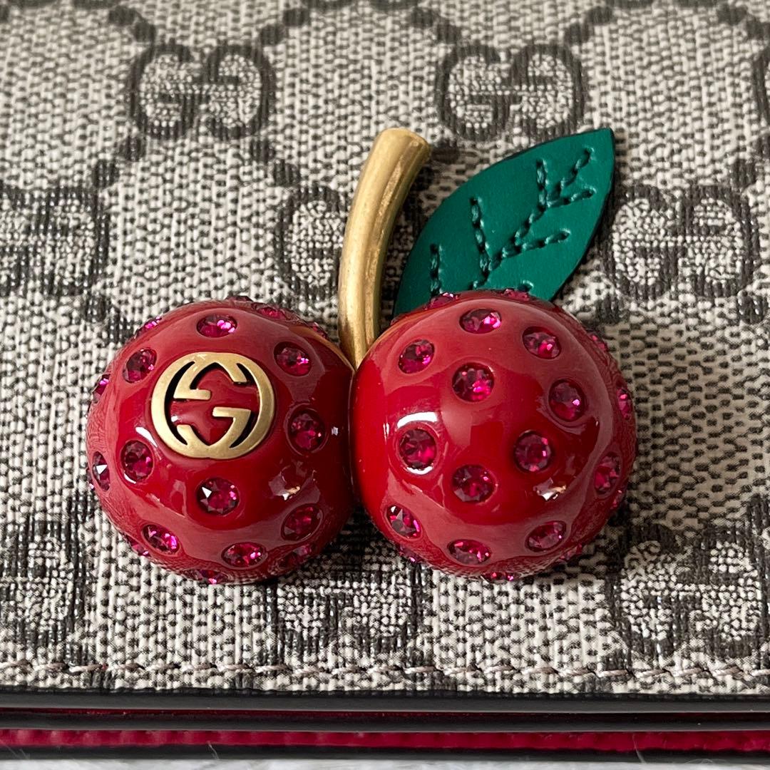 新品✨GUCCI グッチ　チェリー　GGスプリーム　2つ折財布　476050