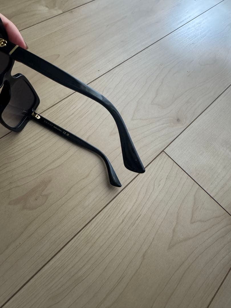 GUCCI スクエア型サングラス ブラックGG0632SA-001　箱付き