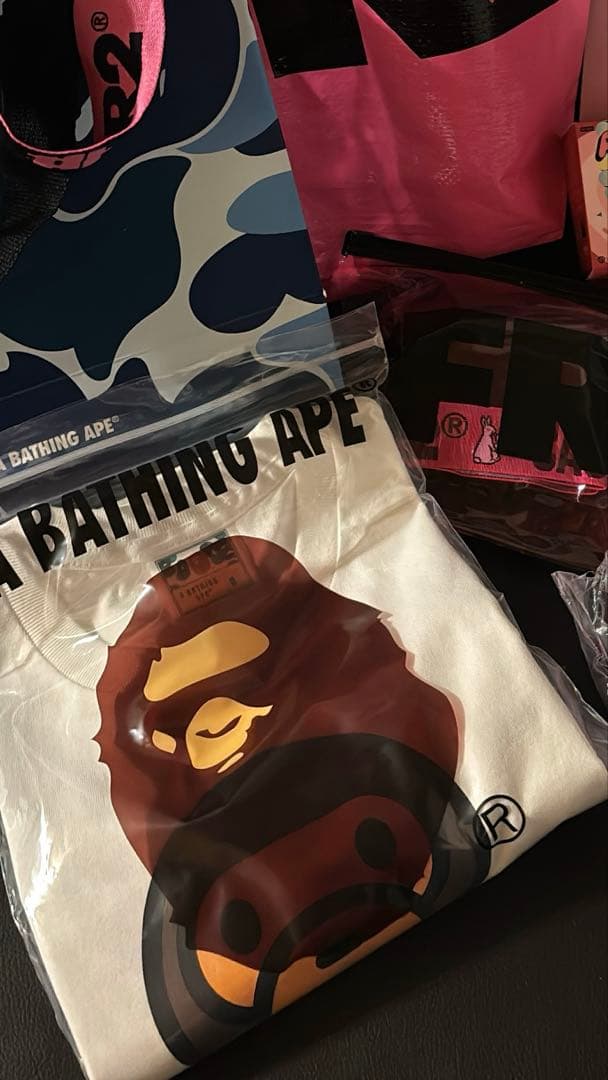 A BATHING APE tシャツ