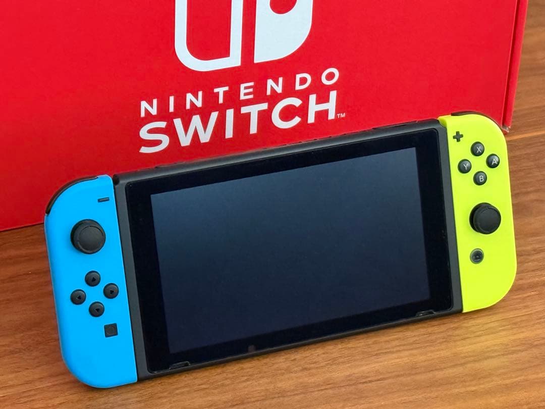 【中古】Nintendo Switch 本体 青/黄 【箱・付属品付】