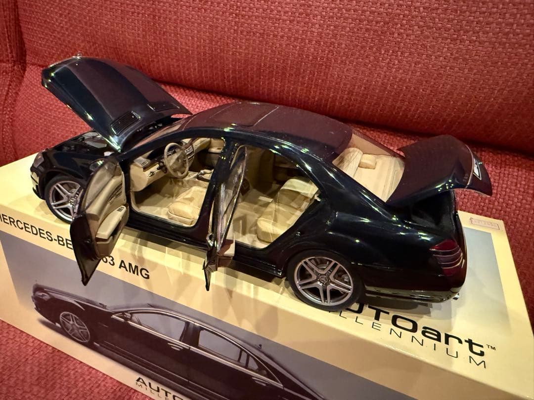 ミニカー AUTOart Mercedes-Benz S63 AMG 1/18