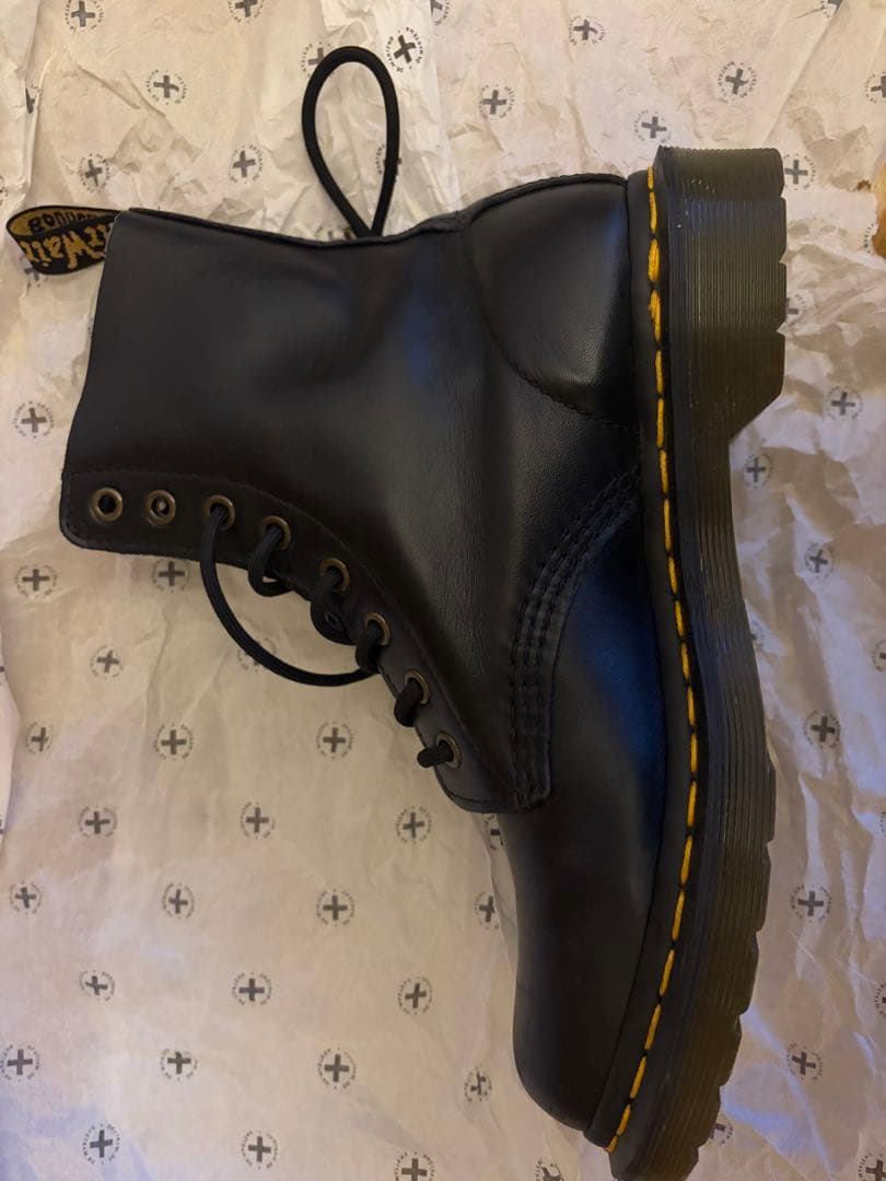 Dr. Martens 1460PASCAL 8ホールブーツ
