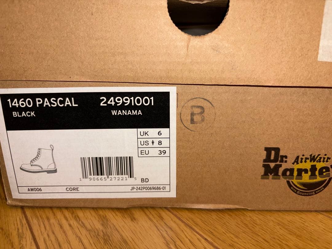Dr. Martens 1460PASCAL 8ホールブーツ