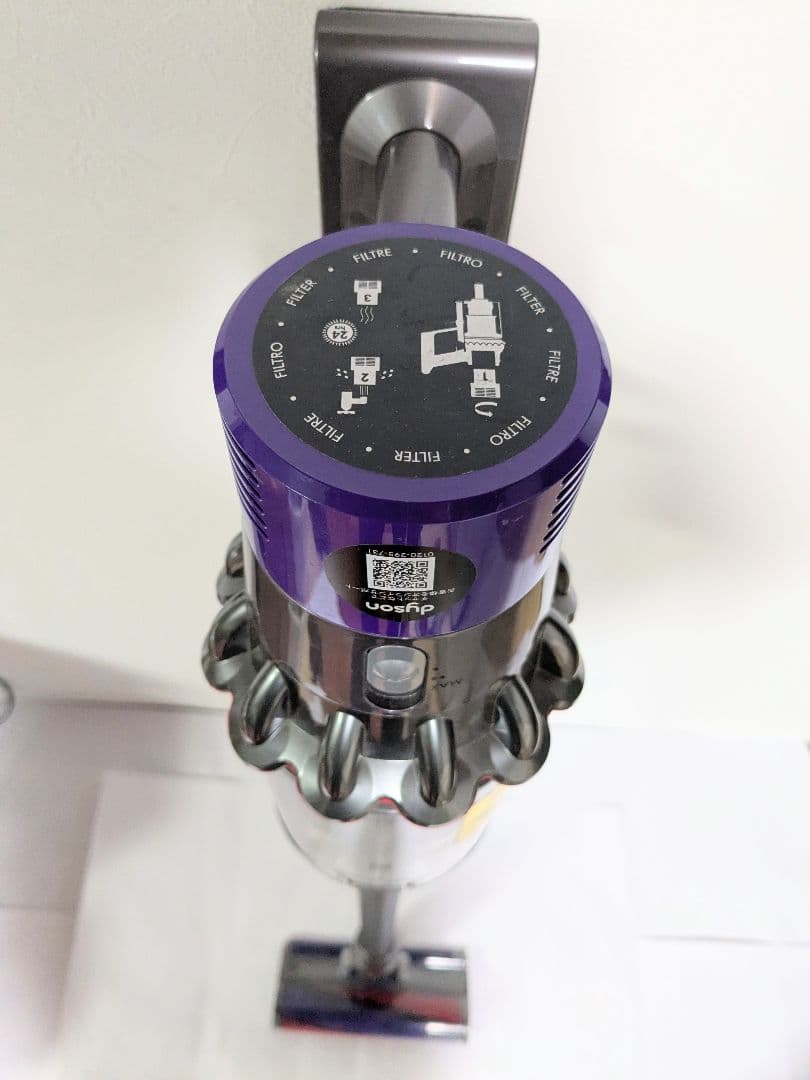 美品【65分稼働】ダイソン掃除機V10 SV12　㉒