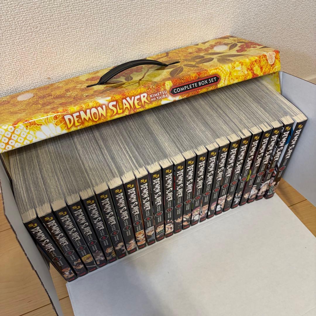 鬼滅の刃 洋書　完全版ボックスセット　コンプリートセット