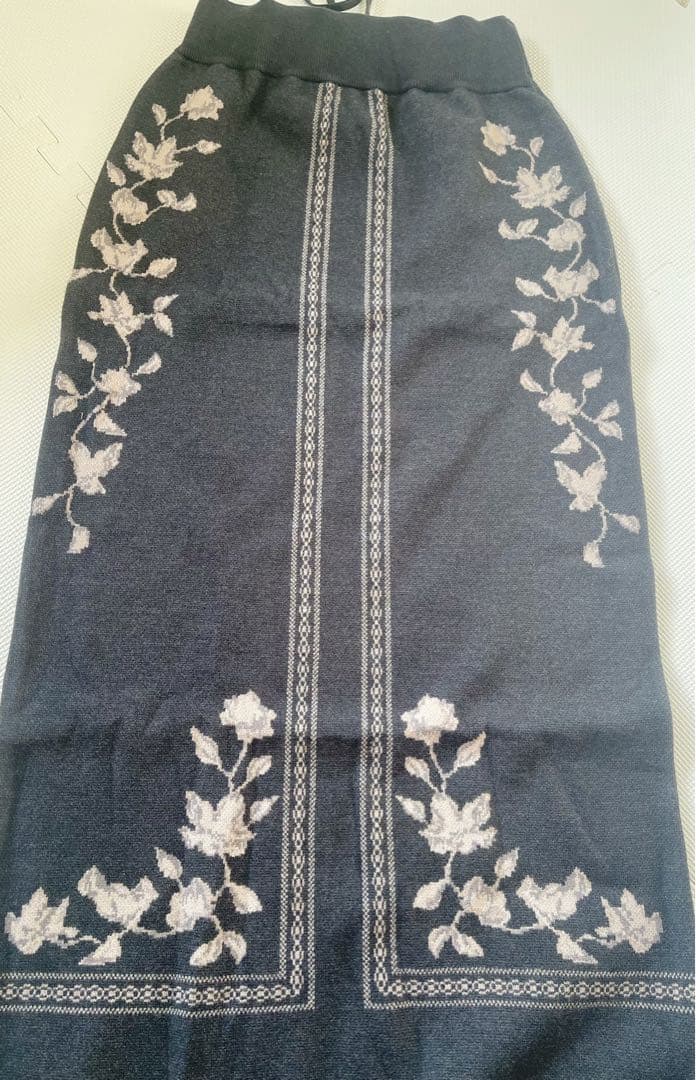 ◉週末価額❗️EAPHI SCARF MOTIF KNIT SKIRT