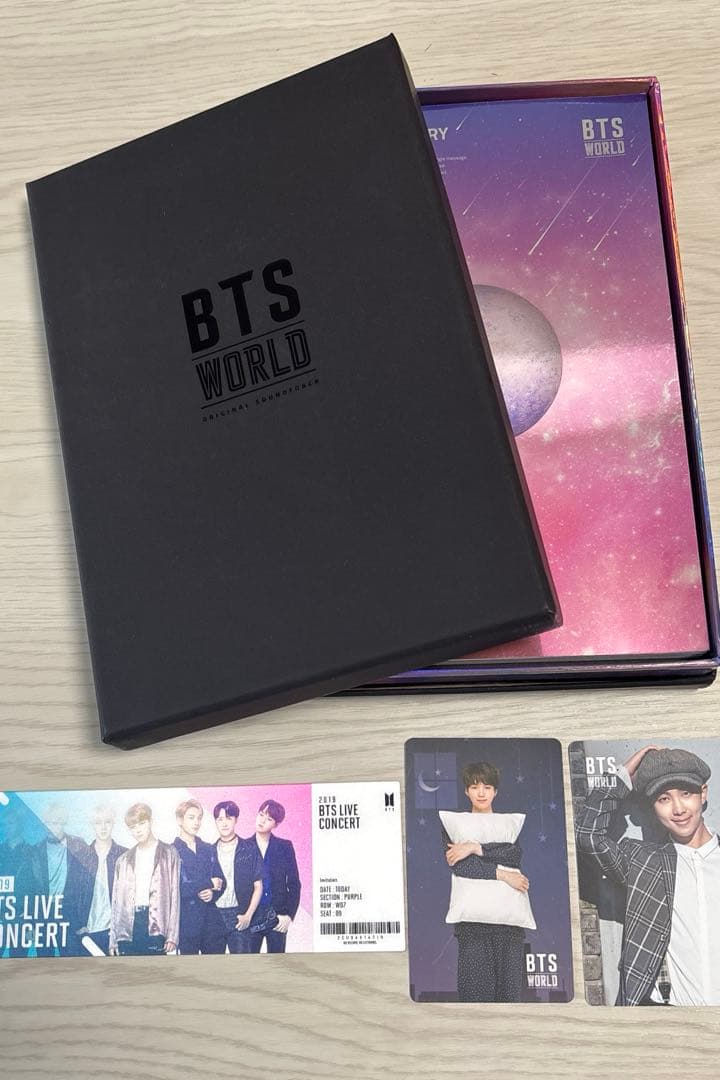 BTS WORLD Limited Edition トレカ・マグネット付き